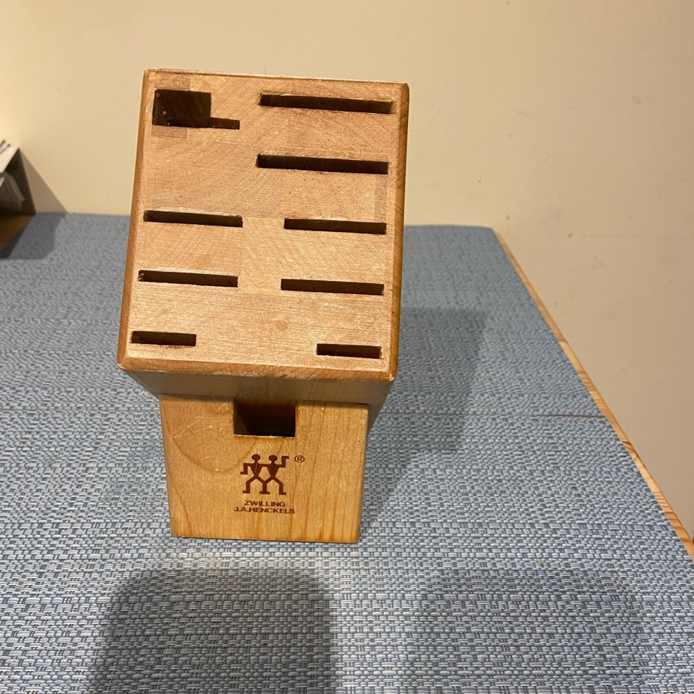 Zwlilling Henckels, Knife holder